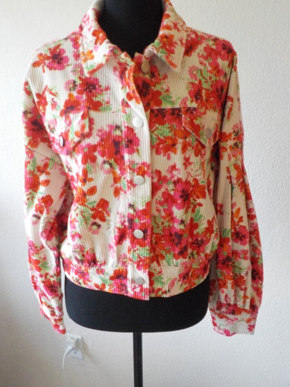 Emily Wonder Jacket - Small - Floral Cropped Waistband (2631)